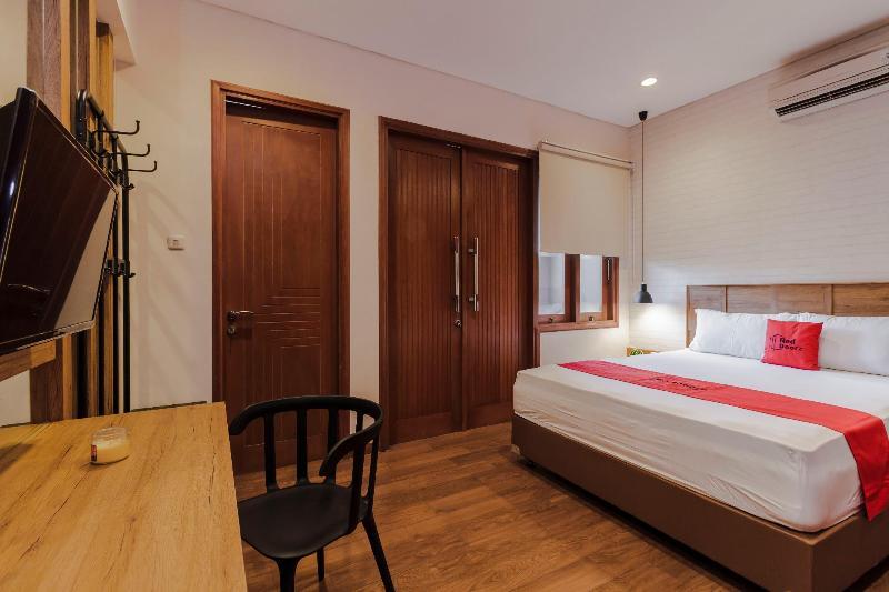 Reddoorz Plus @ Cbd Bintaro South Tangerang Ngoại thất bức ảnh